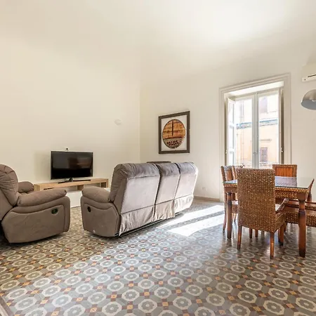 By Wonderful Italy Apartamento *